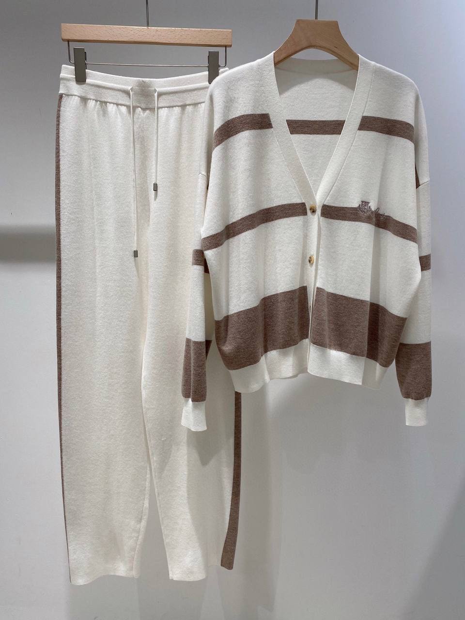 Женский костюм трендовый Loro Piana BP-17785 Женский костюм трендовый Loro Piana BP-17785