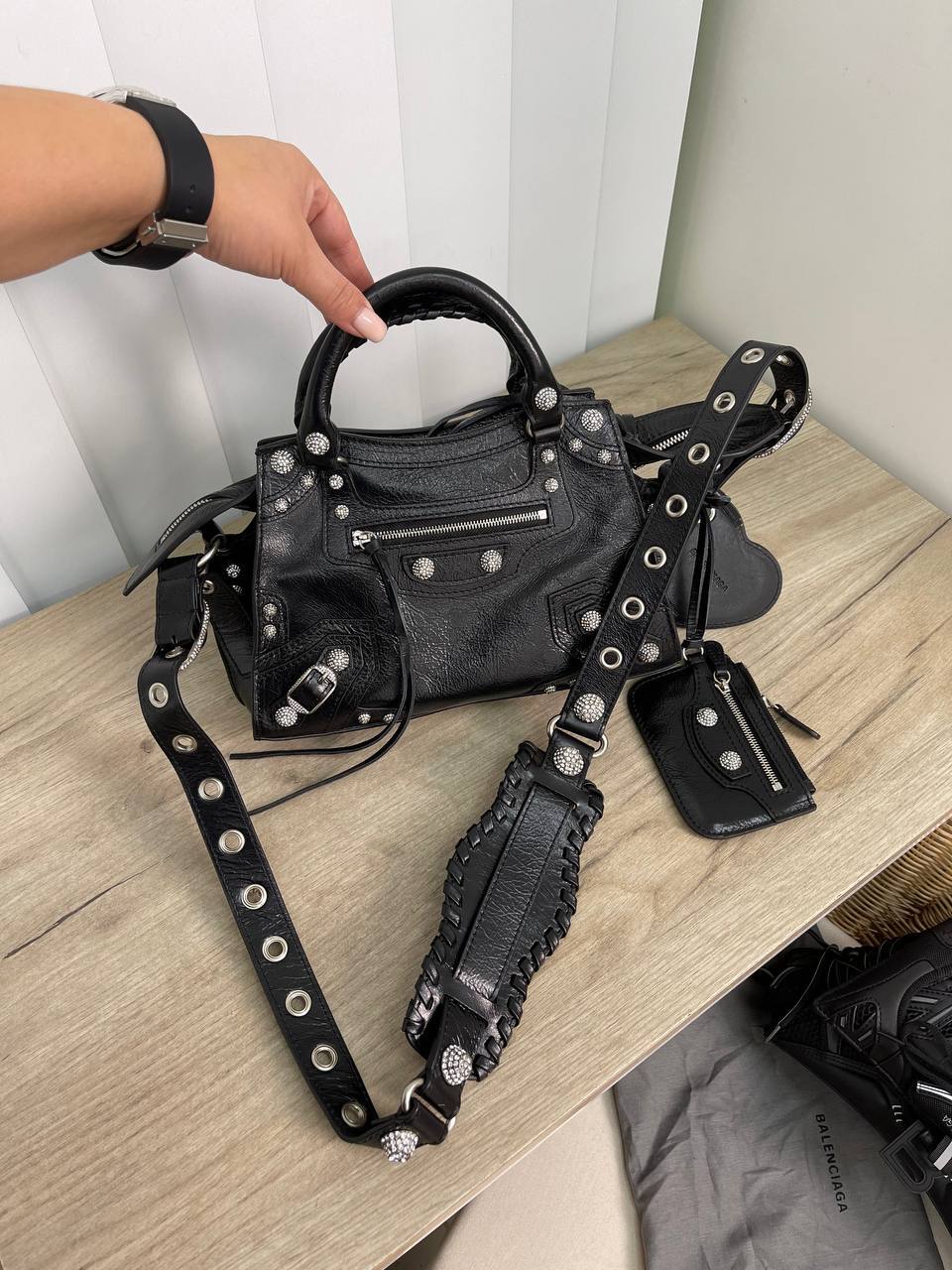 Трендовая женская сумка Balenciaga BP-22690 Трендовая женская сумка Balenciaga BP-22690