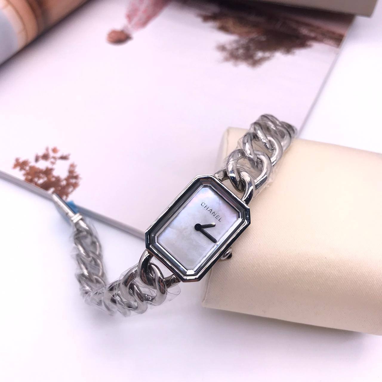 Chanel премиальные часы BP-16346 Chanel премиальные часы BP-16346