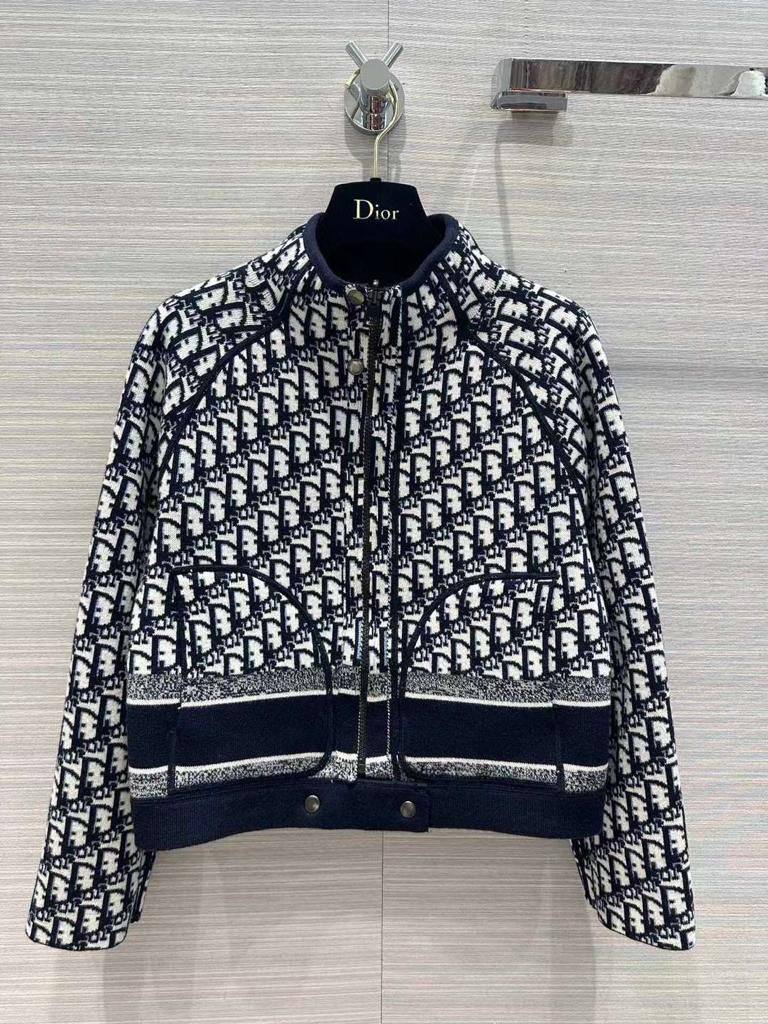 Двухсторонний трендовый бомбер Christian Dior BP-38094 Двухсторонний трендовый бомбер Christian Dior BP-38094