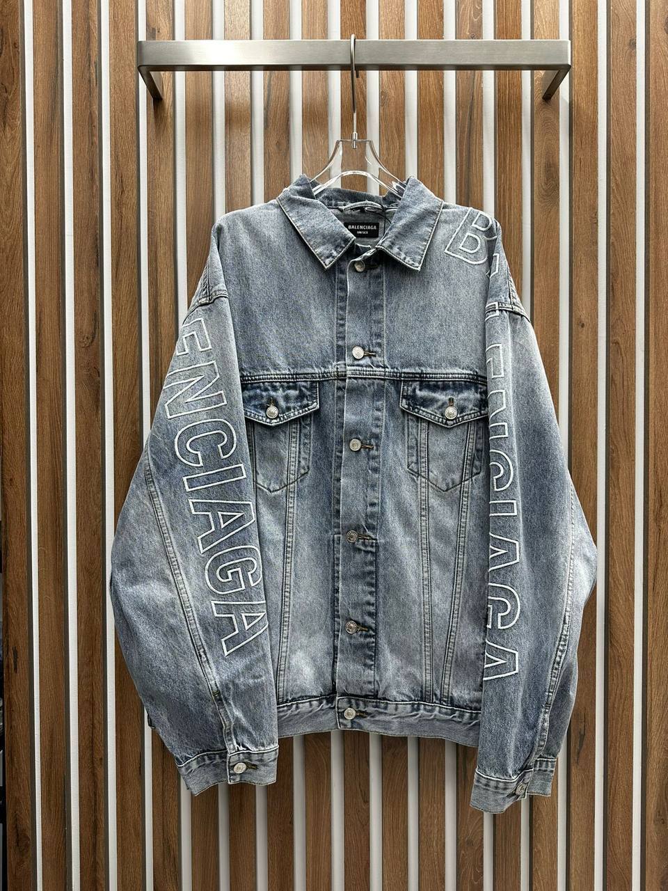 Куртка премиум Balenciaga BP-46841 Куртка премиум Balenciaga BP-46841