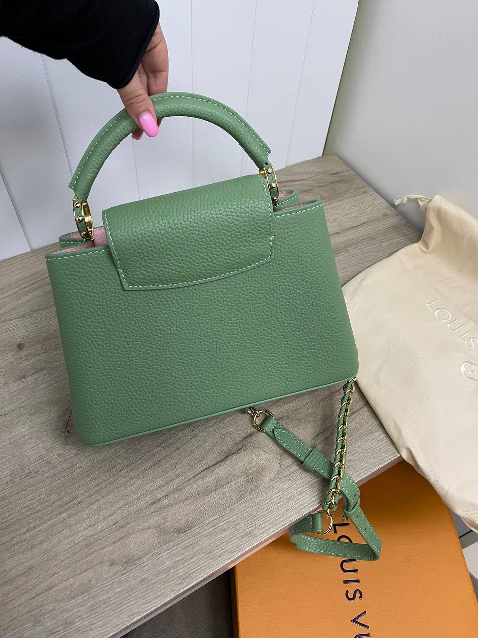 Коллекционная сумка Capucines, 27 см, Louis Vuitton BP-29920 Коллекционная сумка Capucines, 27 см, Louis Vuitton BP-29920