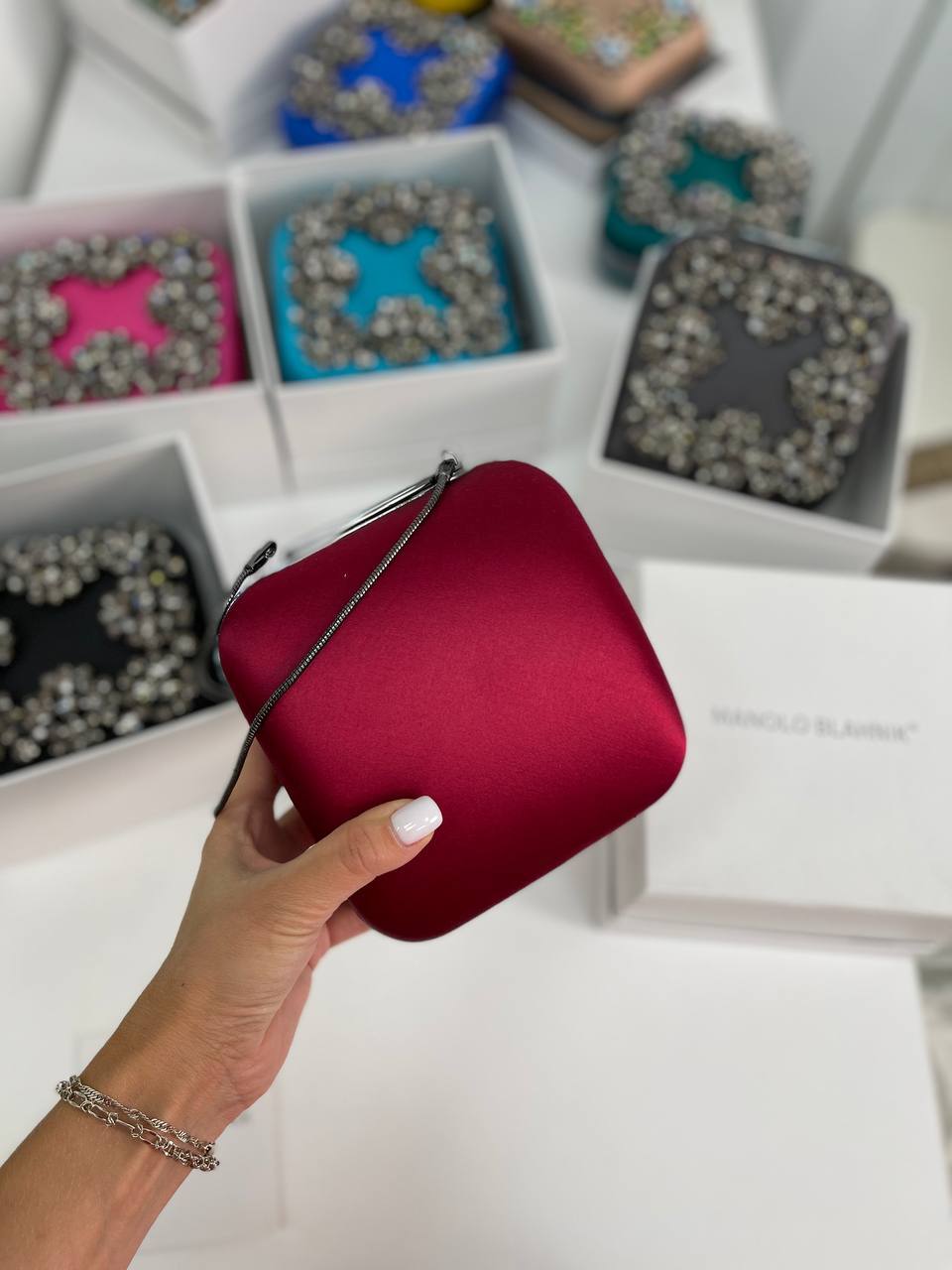 Коллекционный клатч Manolo Blahnik BP-17945 Коллекционный клатч Manolo Blahnik BP-17945