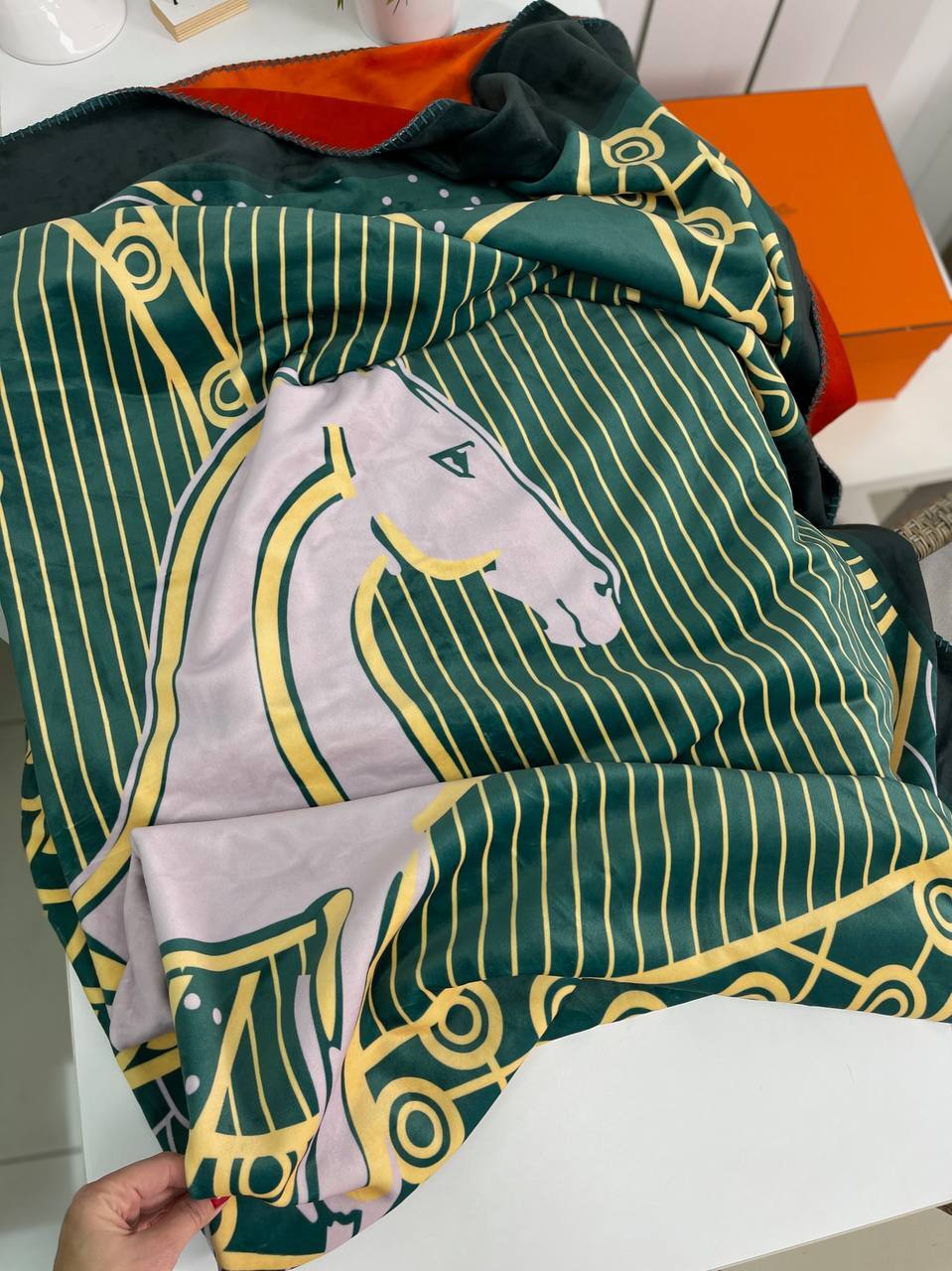 Hermes плед BP-24477 стильный Hermes плед BP-24477 стильный