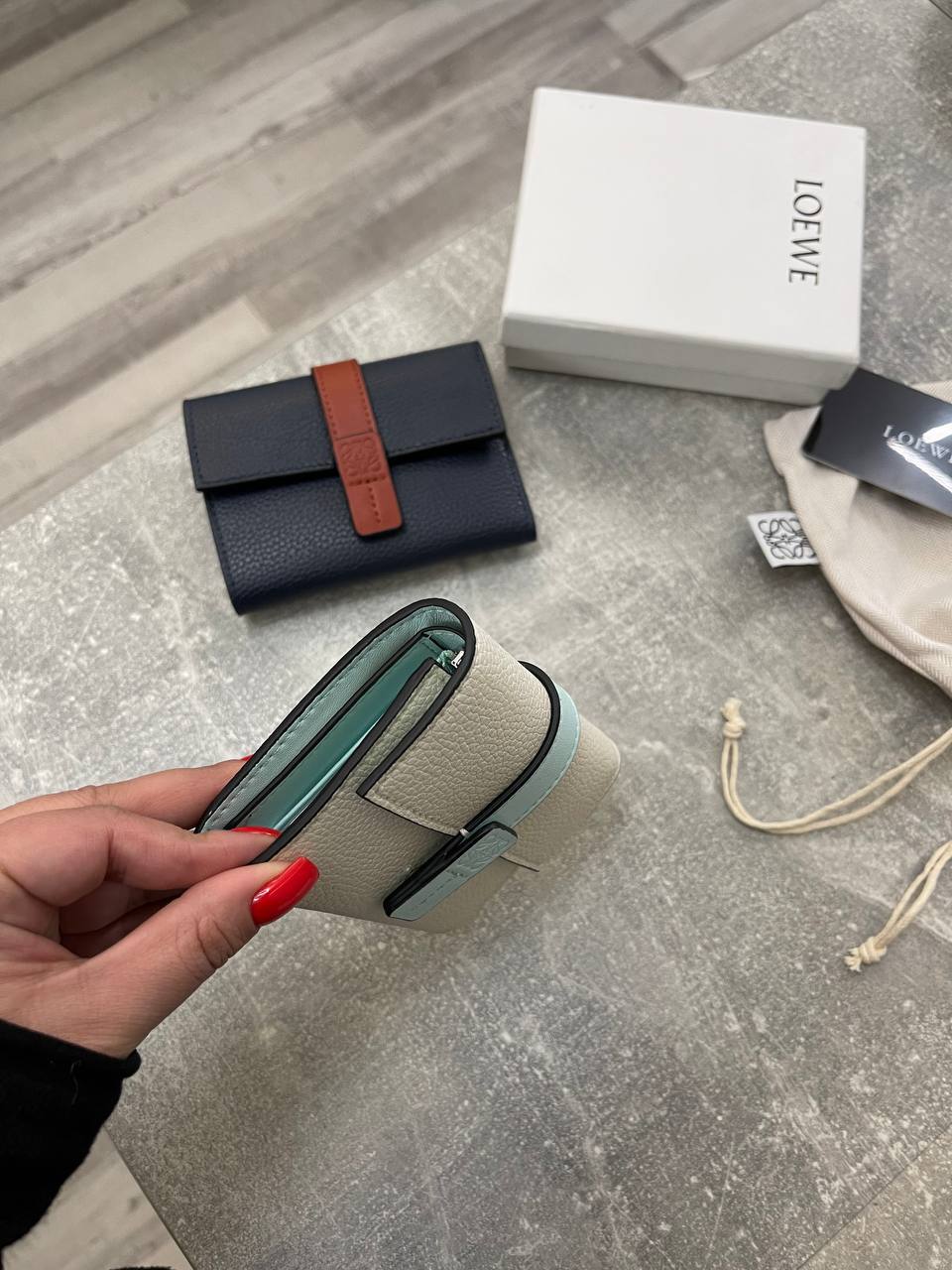 Трендовый кошелёк Loewe BP-46455 Трендовый кошелёк Loewe BP-46455