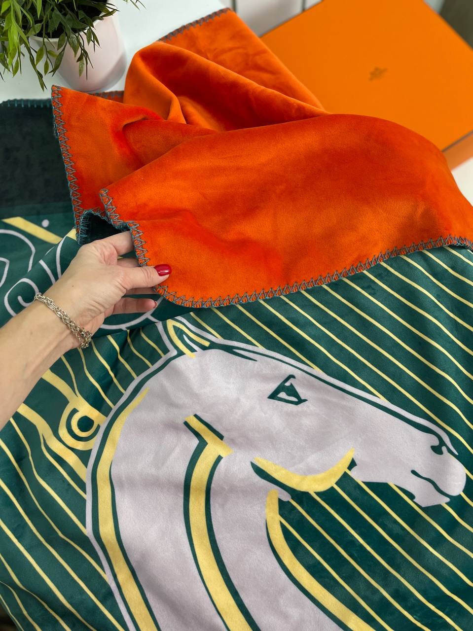 Hermes плед BP-24477 стильный Hermes плед BP-24477 стильный