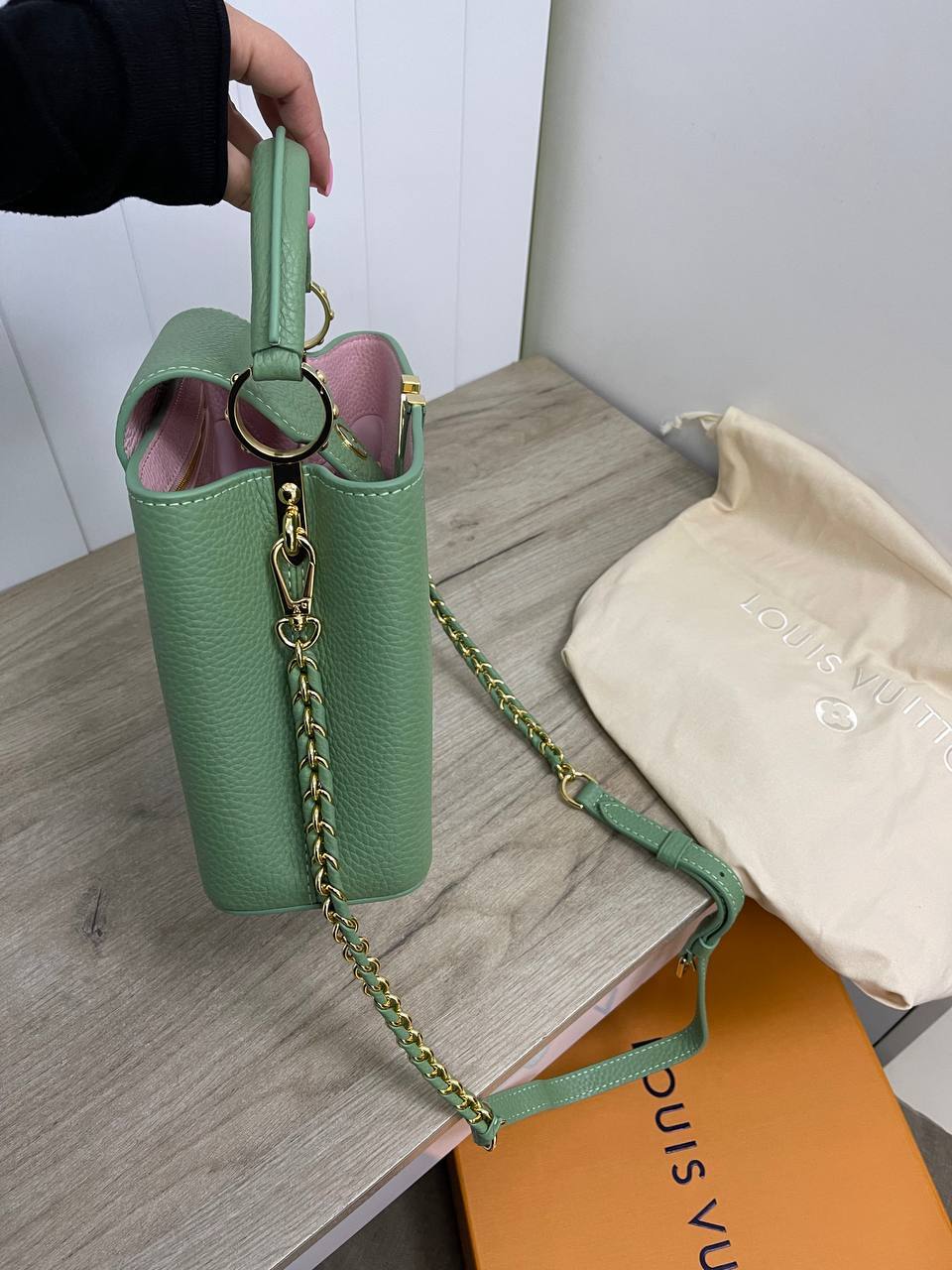 Коллекционная сумка Capucines, 27 см, Louis Vuitton BP-29920 Коллекционная сумка Capucines, 27 см, Louis Vuitton BP-29920