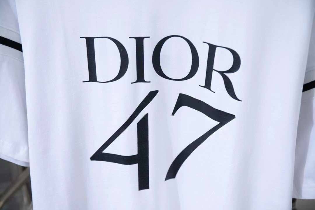 Мужская футболка Christian Dior BP-51025 стильная Мужская футболка Christian Dior BP-51025 стильная