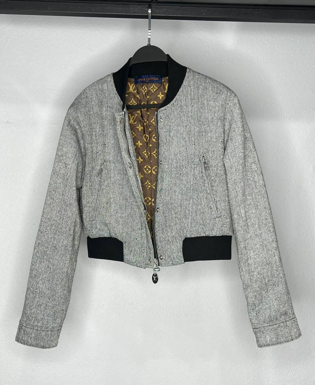 Бомбер лимитированный Louis Vuitton BP-42371 Бомбер лимитированный Louis Vuitton BP-42371