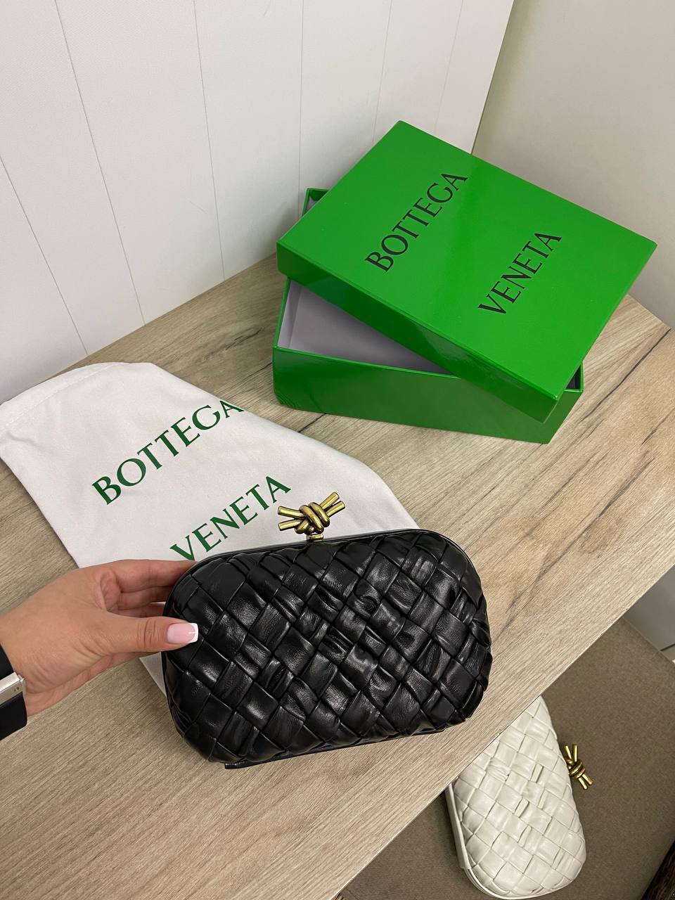 Женская коллекционная сумка Knot Minaudiere Bottega Veneta BP-26102 Женская коллекционная сумка Knot Minaudiere Bottega Veneta BP-26102