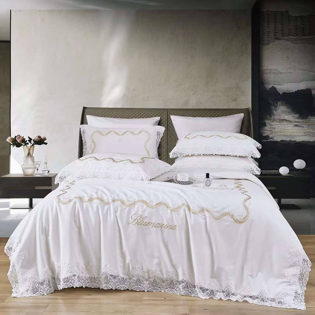 Комплект постельного белья премиум Blumarine BP-46884 Комплект постельного белья премиум Blumarine BP-46884
