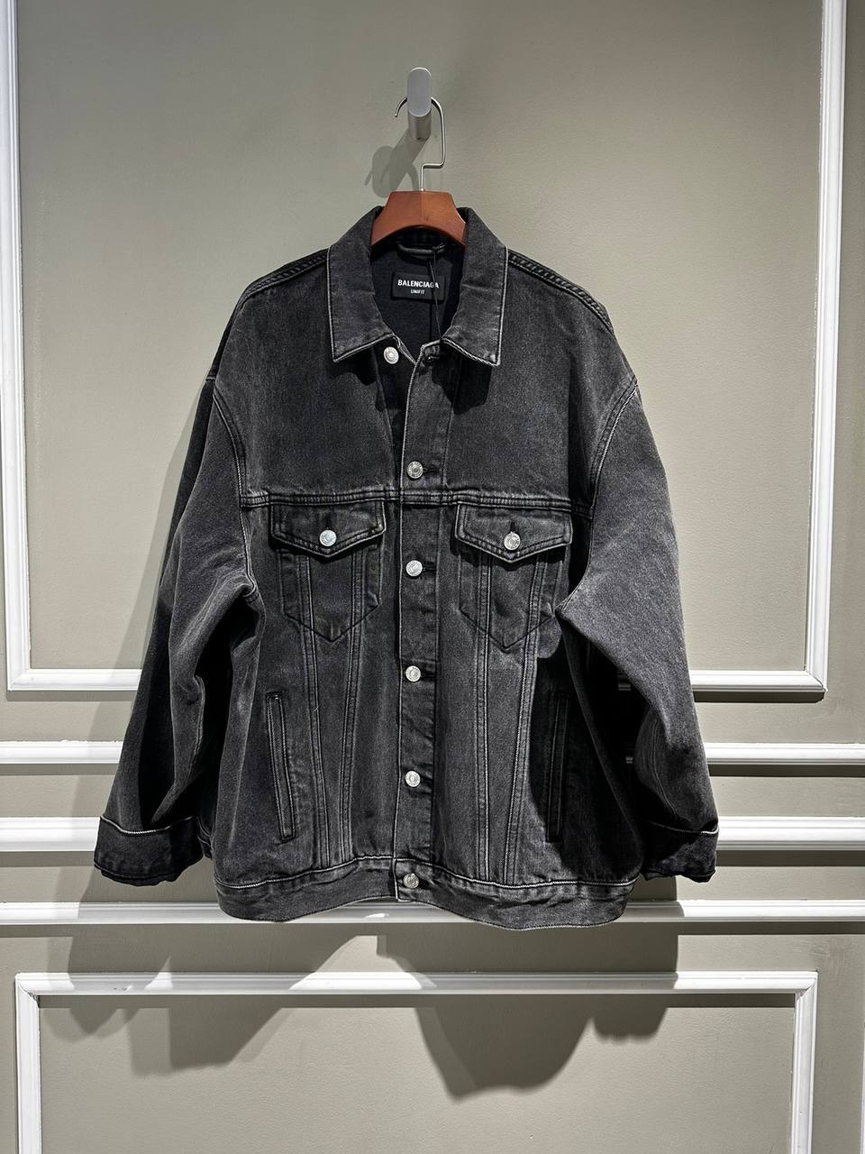 Женская куртка Balenciaga повседневная BP-27012 Женская куртка Balenciaga повседневная BP-27012