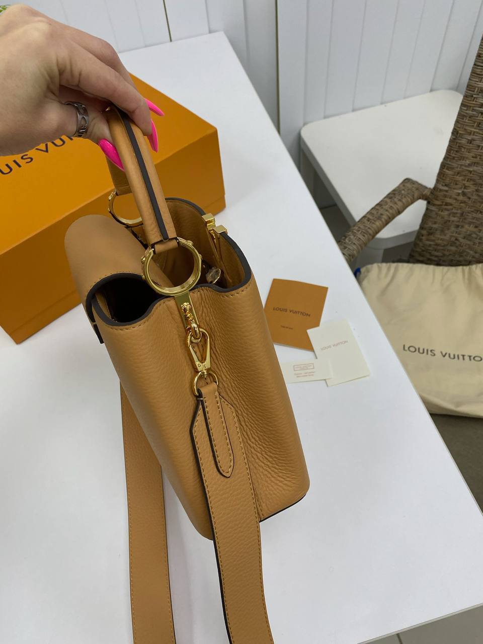 Коллекционная сумка Capucines, 31 см, Louis Vuitton BP-27705 Коллекционная сумка Capucines, 31 см, Louis Vuitton BP-27705