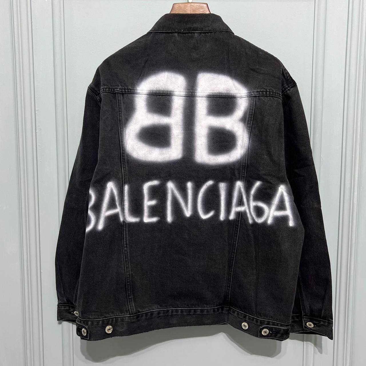 Повседневная женская куртка Balenciaga BP-20216 Повседневная женская куртка Balenciaga BP-20216