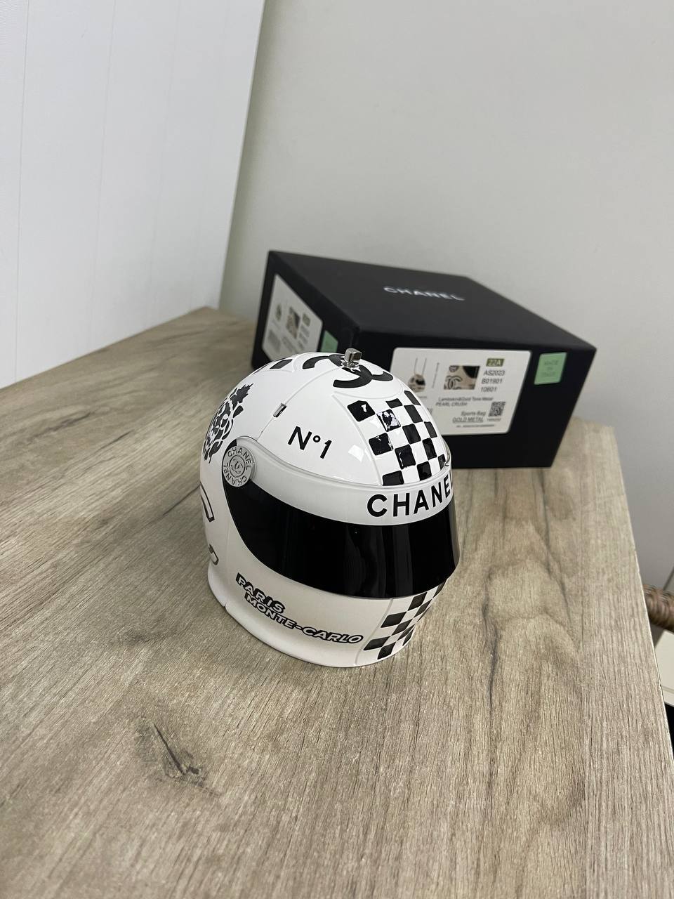 Chanel мини-клатч Helmet Minaudiere BP-26112 Chanel мини-клатч Helmet Minaudiere BP-26112