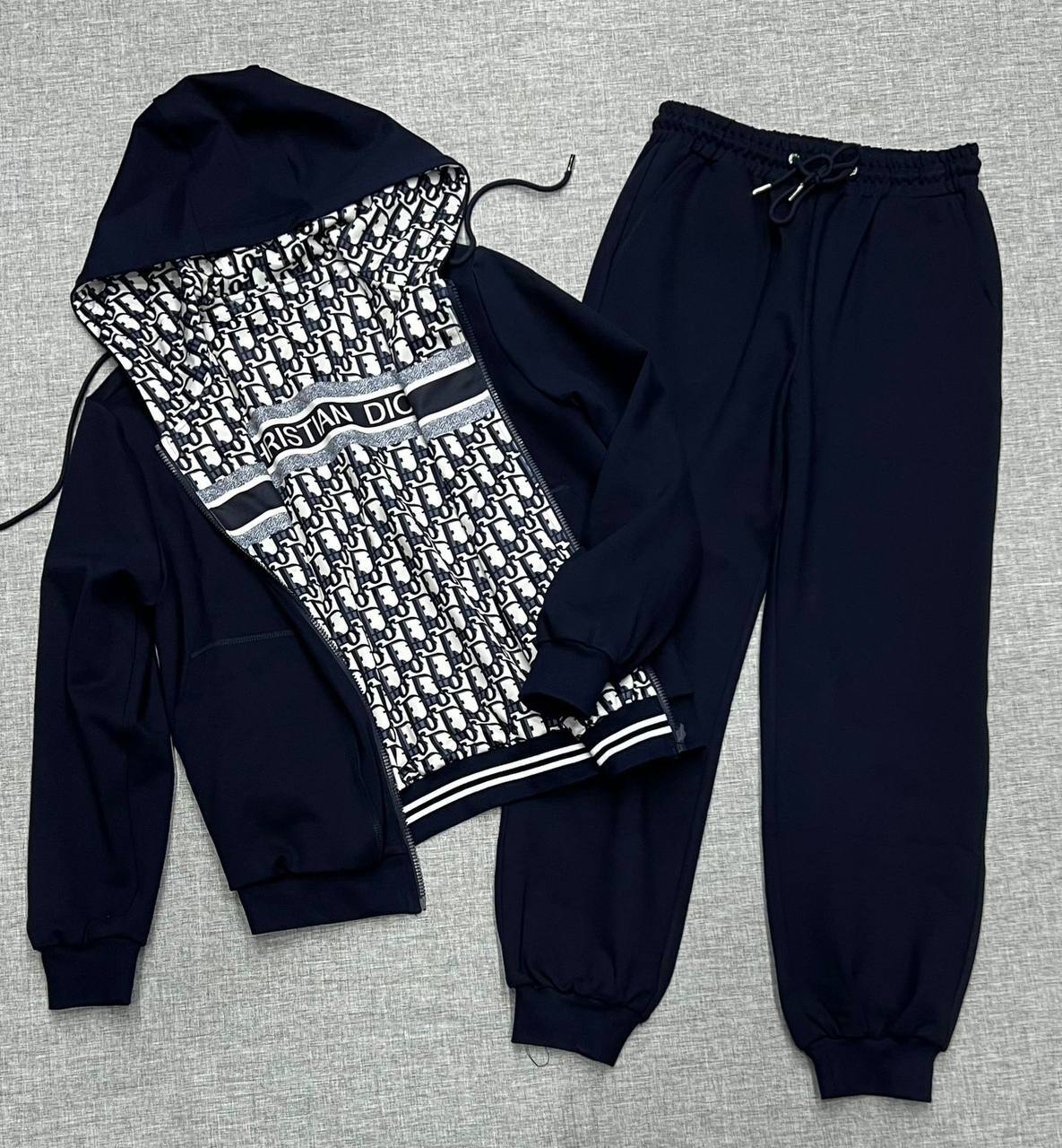 Люксовый костюм для спорта Christian Dior BP-44068 Люксовый костюм для спорта Christian Dior BP-44068