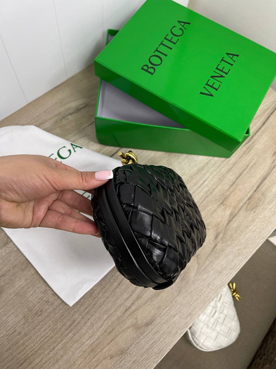 Женская коллекционная сумка Knot Minaudiere Bottega Veneta BP-26102 Женская коллекционная сумка Knot Minaudiere Bottega Veneta BP-26102