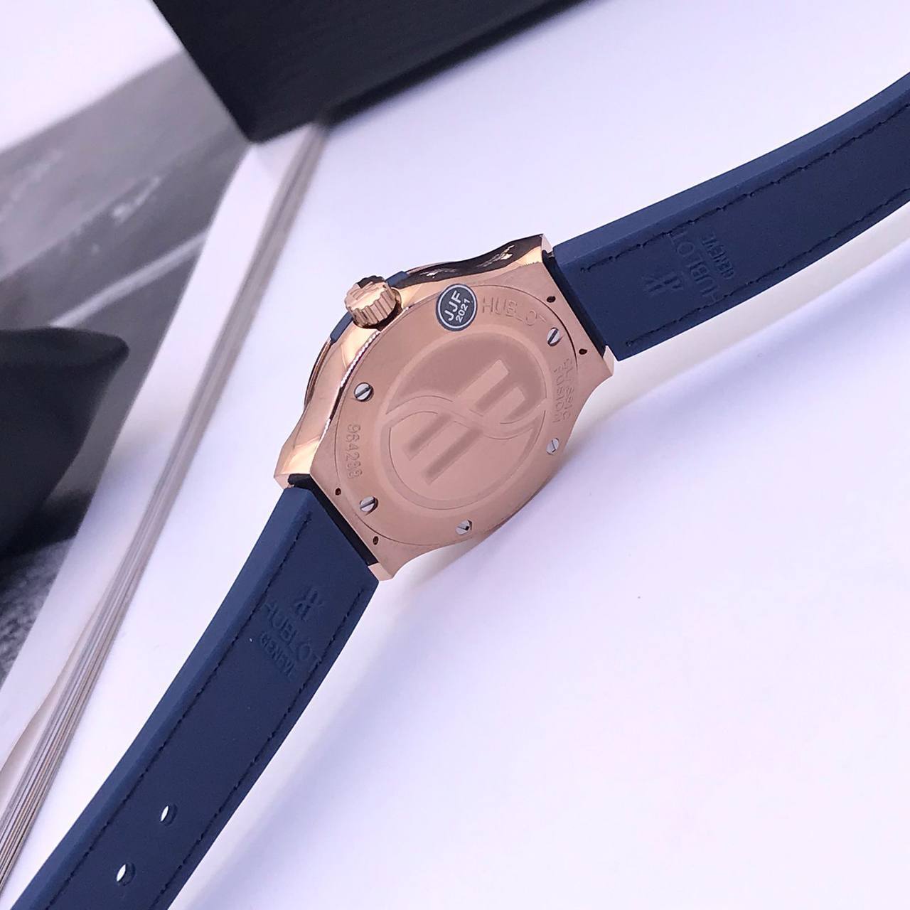 Часы Hublot премиальные BP-30221 Часы Hublot премиальные BP-30221