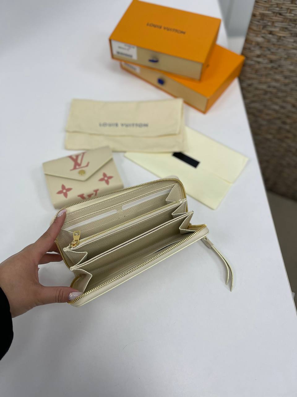 Премиум кошелек Louis Vuitton BP-30636 Премиум кошелек Louis Vuitton BP-30636