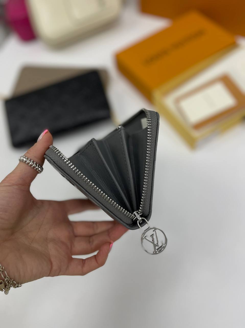 Трендовый кошелек Louis Vuitton BP-27468 Трендовый кошелек Louis Vuitton BP-27468