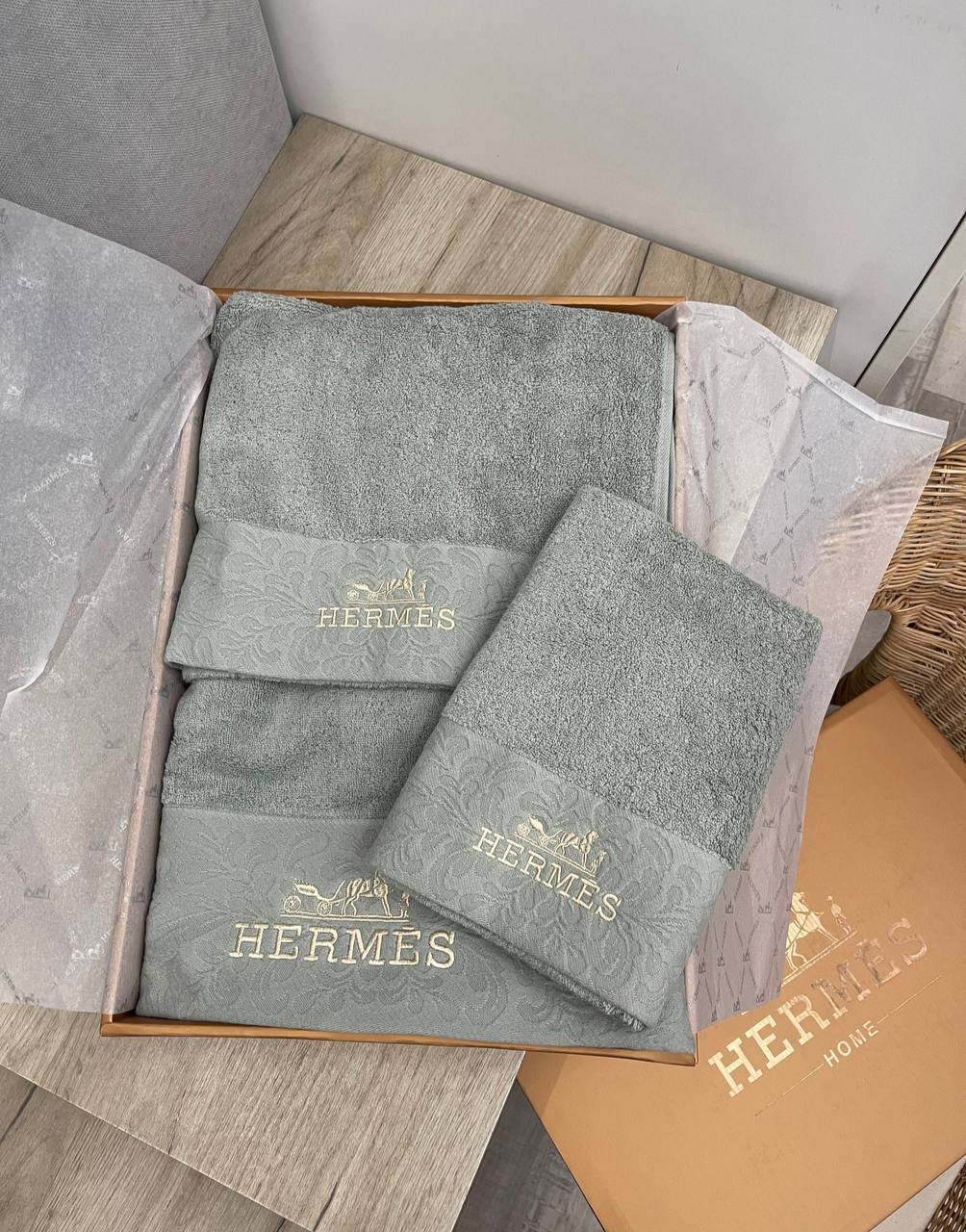 Полотенец комплект Hermes BP-48468 из трех Полотенец комплект Hermes BP-48468 из трех