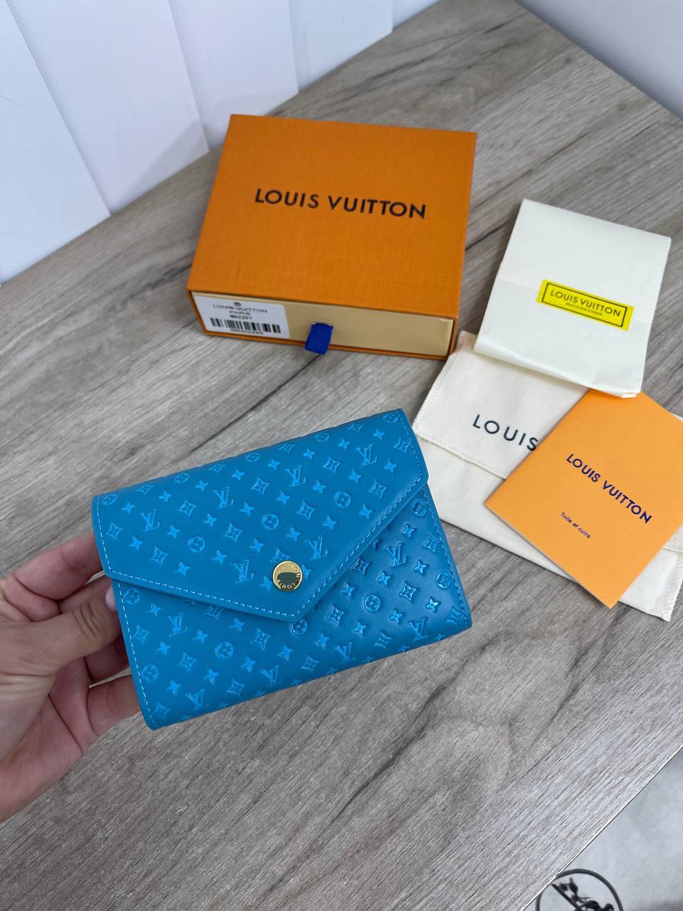 Трендовый кошелек Louis Vuitton BP-36673 Трендовый кошелек Louis Vuitton BP-36673