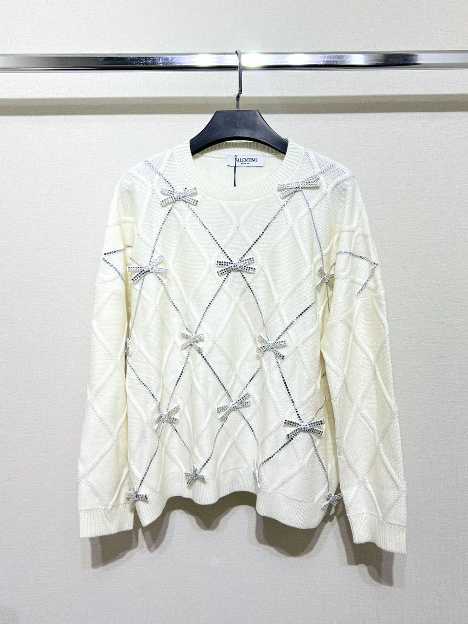 Элитный свитер Valentino BP-46081 Элитный свитер Valentino BP-46081