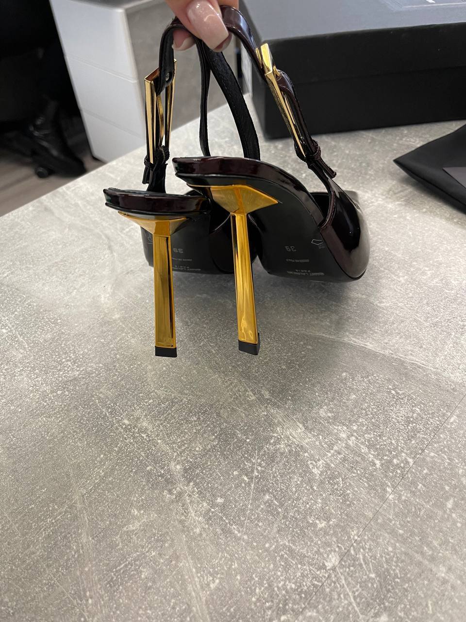 Трендовые туфли Yves Saint Laurent BP-43804 Трендовые туфли Yves Saint Laurent BP-43804