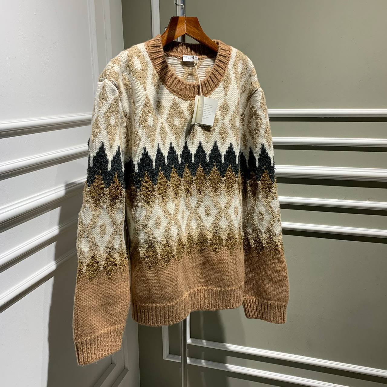 Коллекционный женский свитер BC BP-20601 Коллекционный женский свитер BC BP-20601