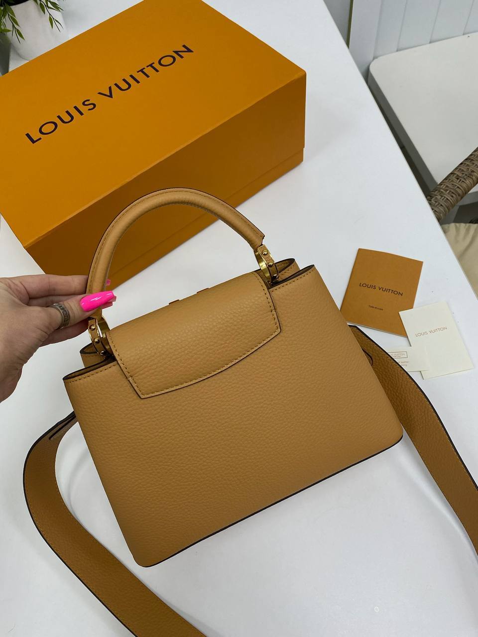 Коллекционная сумка Capucines, 31 см, Louis Vuitton BP-27705 Коллекционная сумка Capucines, 31 см, Louis Vuitton BP-27705