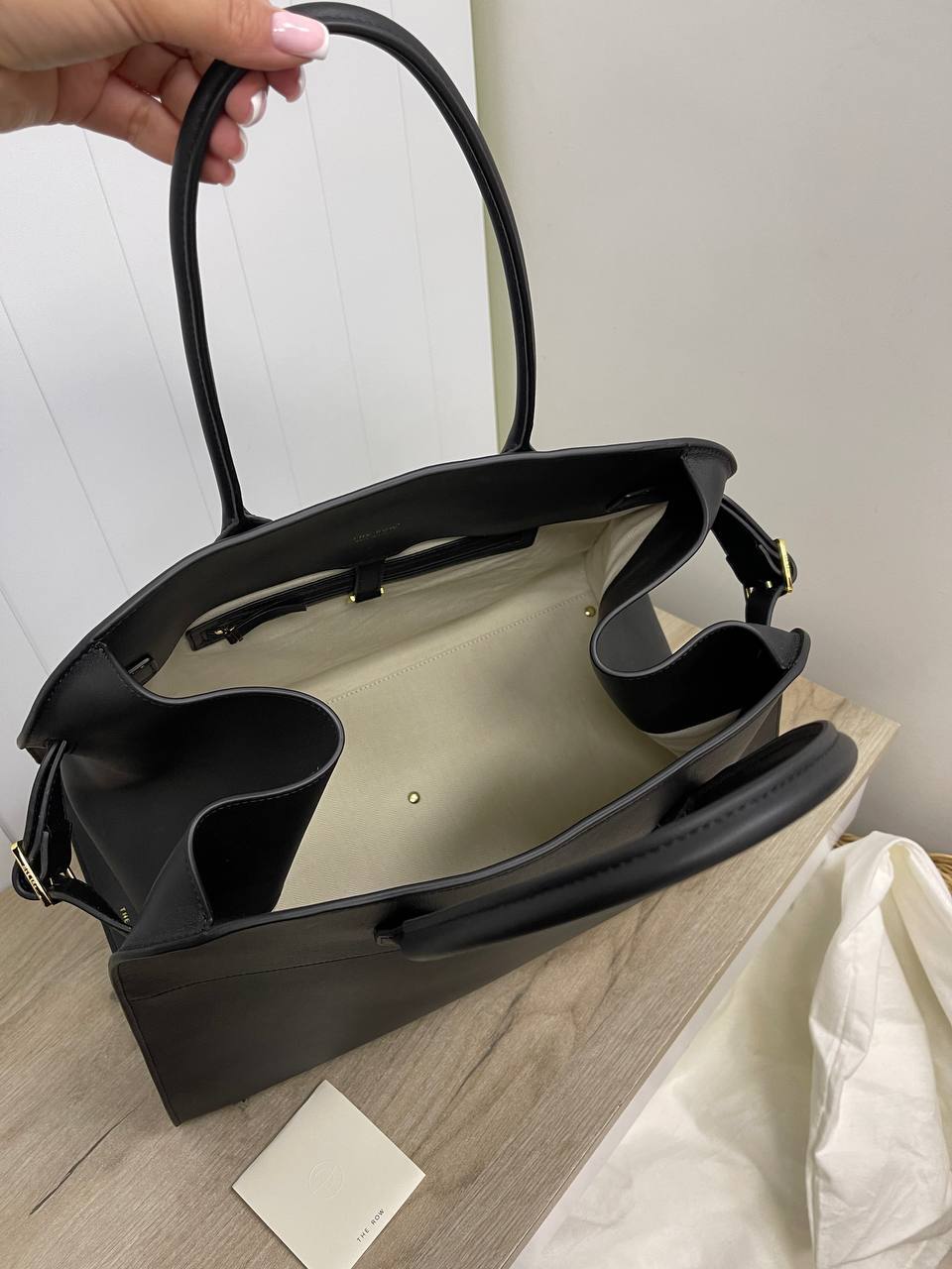 Повседневная женская сумка The Row BP-25885 Повседневная женская сумка The Row BP-25885