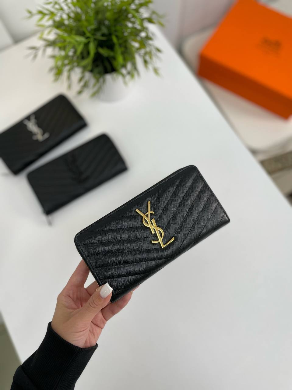 Элитный кошелек Yves Saint Laurent BP-20570 Элитный кошелек Yves Saint Laurent BP-20570
