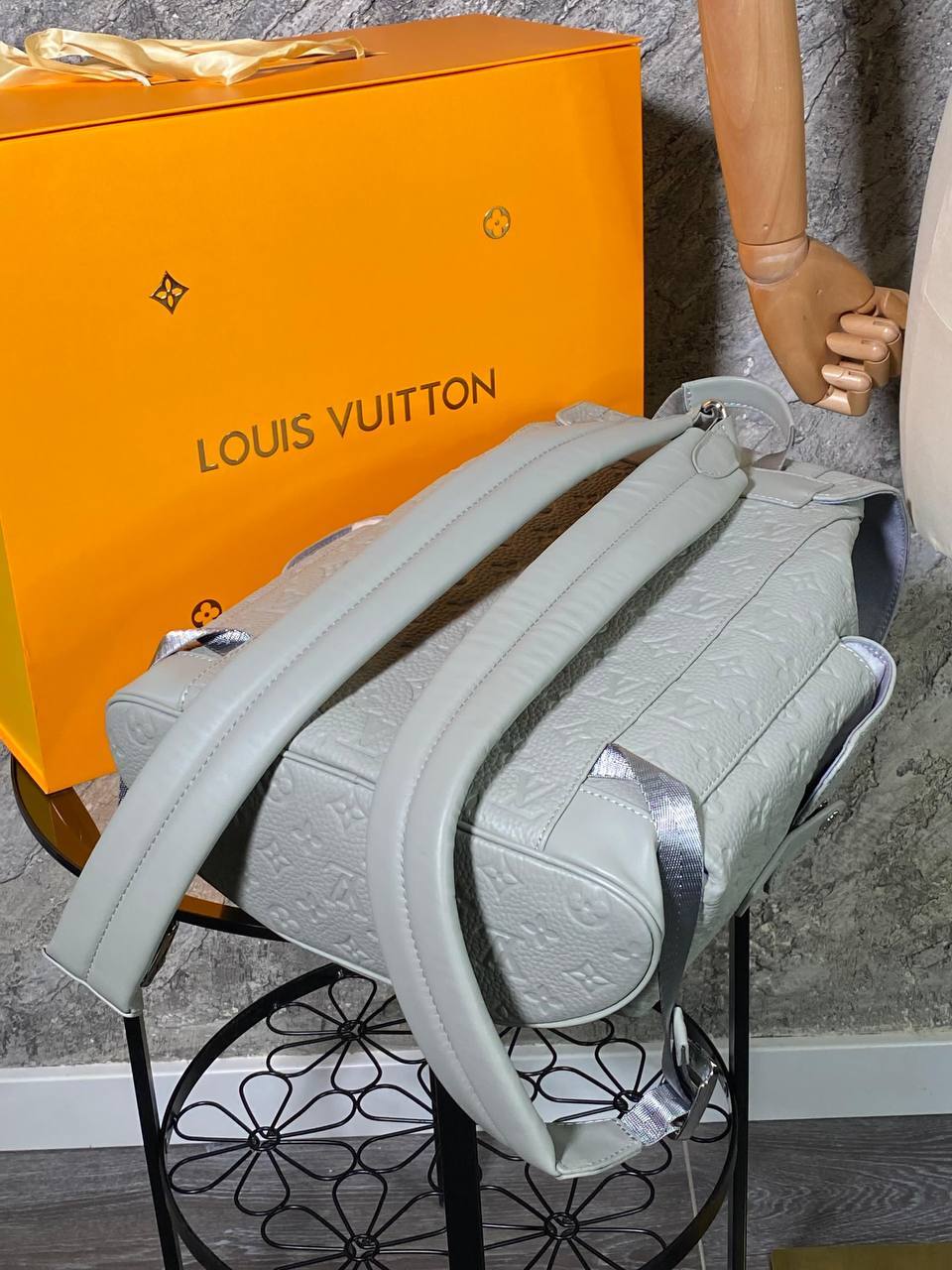 Коллекционный рюкзак Louis Vuitton BP-42157 Коллекционный рюкзак Louis Vuitton BP-42157