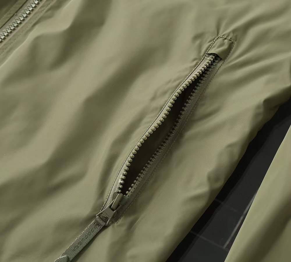 Ветровка Burberry BP-28384 стильная Ветровка Burberry BP-28384 стильная