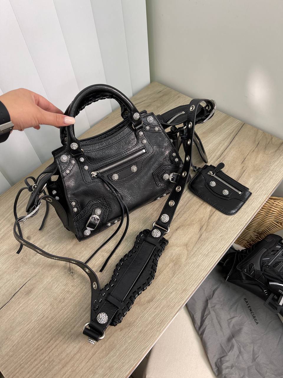 Трендовая женская сумка Balenciaga BP-22690 Трендовая женская сумка Balenciaga BP-22690