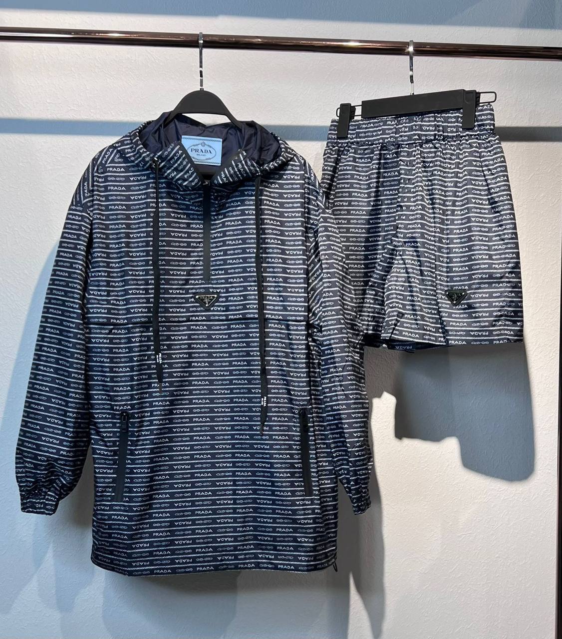 Женский костюм Prada BP-38232 Женский костюм Prada BP-38232