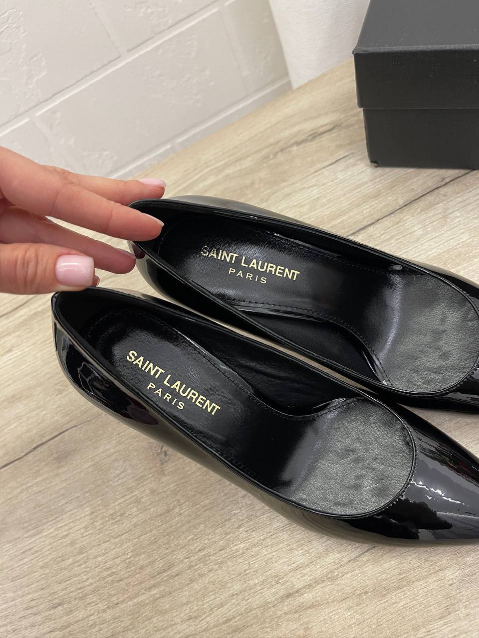 Трендовые туфли Yves Saint Laurent BP-44629 Трендовые туфли Yves Saint Laurent BP-44629