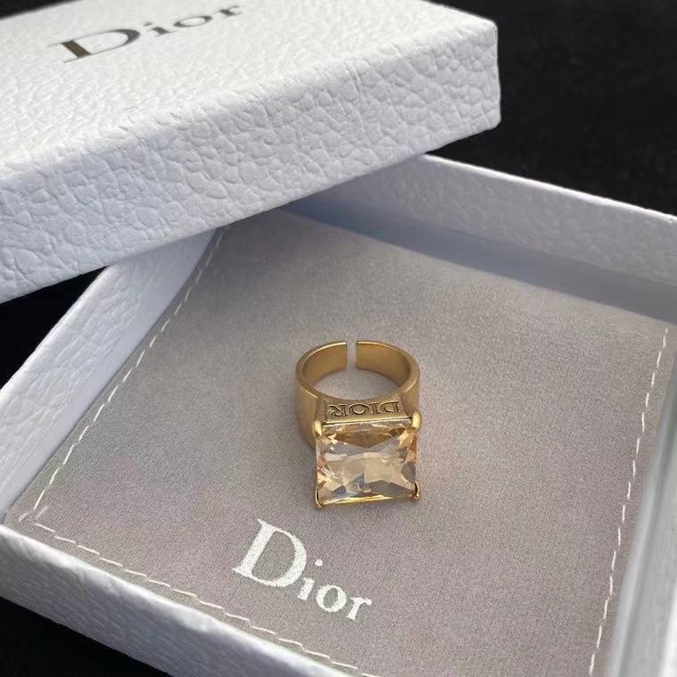 Кольцо эксклюзивное Christian Dior BP-12999 Кольцо эксклюзивное Christian Dior BP-12999