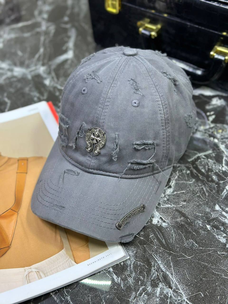 Бейсболка стильная Chrome hearts BP-35927 Бейсболка стильная Chrome hearts BP-35927