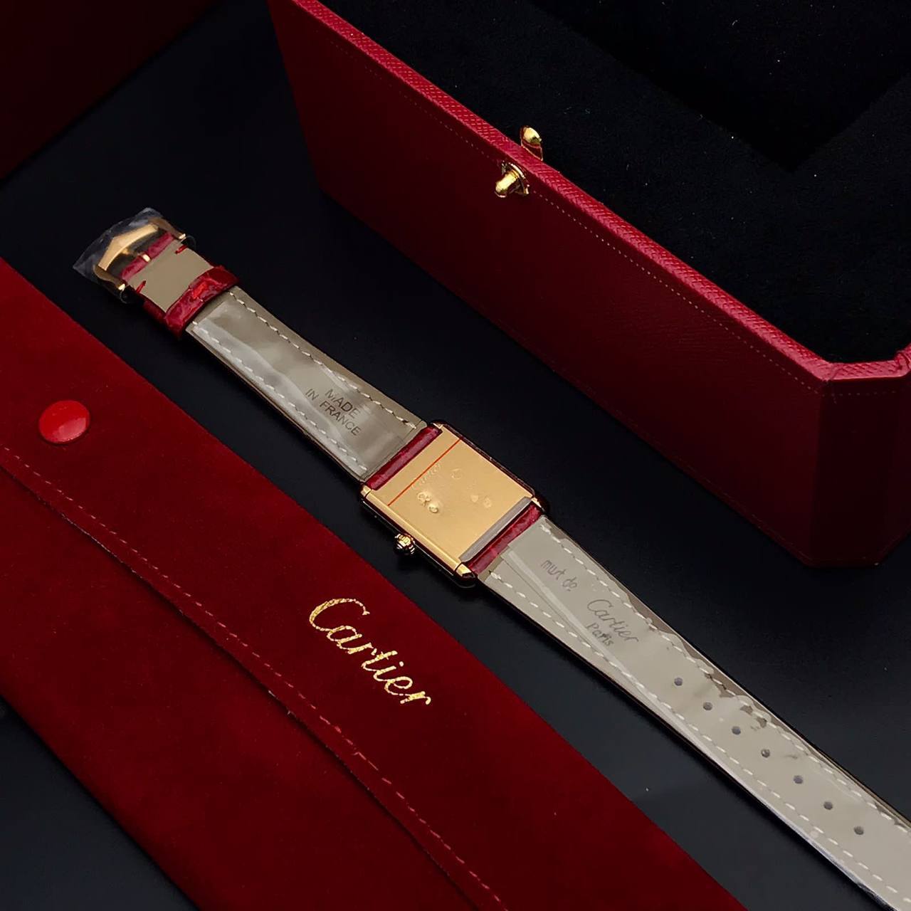 Часы стильные Cartier BP-25545 Часы стильные Cartier BP-25545