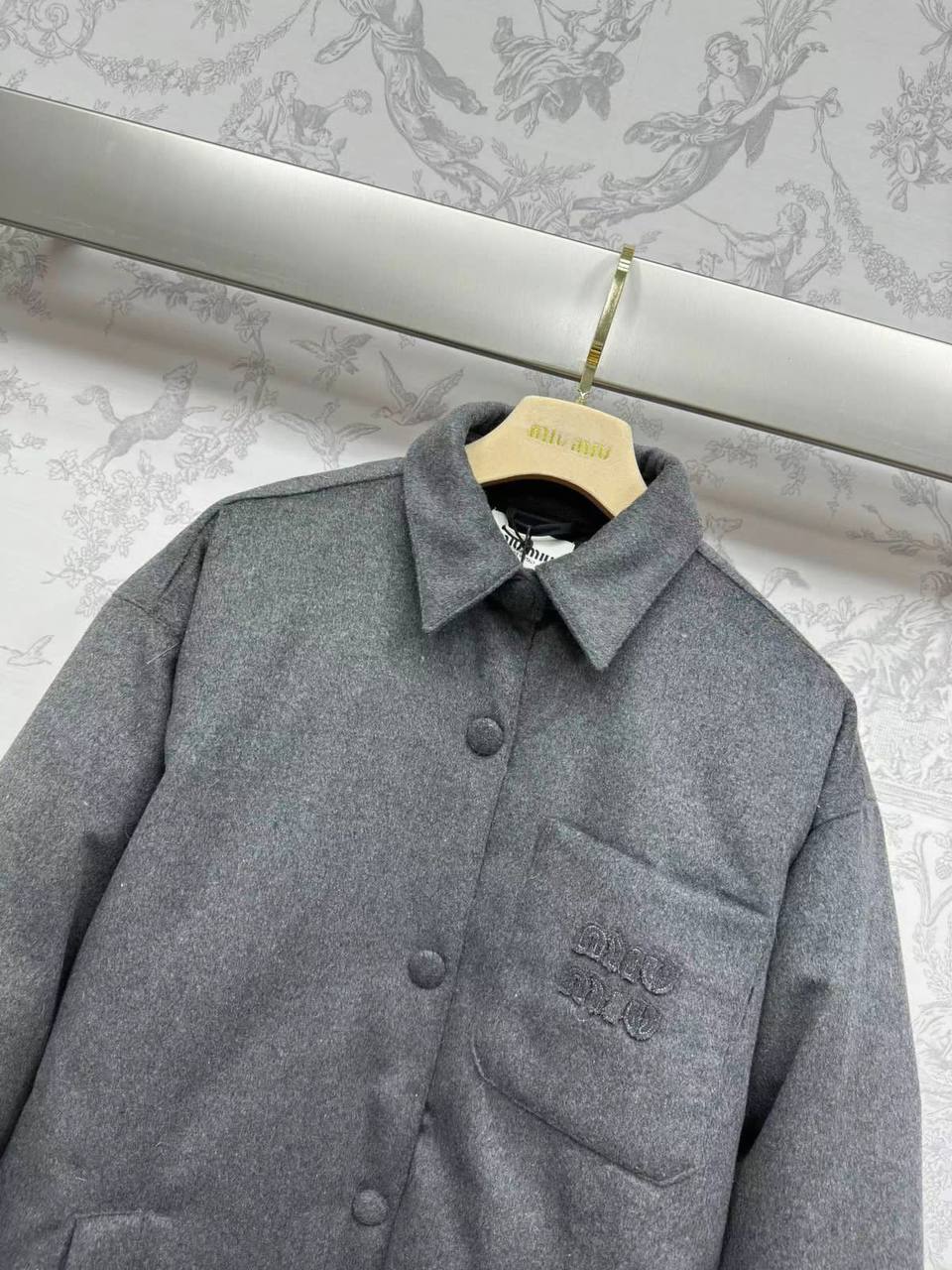 Коллекционная куртка-рубашка Miu Miu BP-42549 Коллекционная куртка-рубашка Miu Miu BP-42549