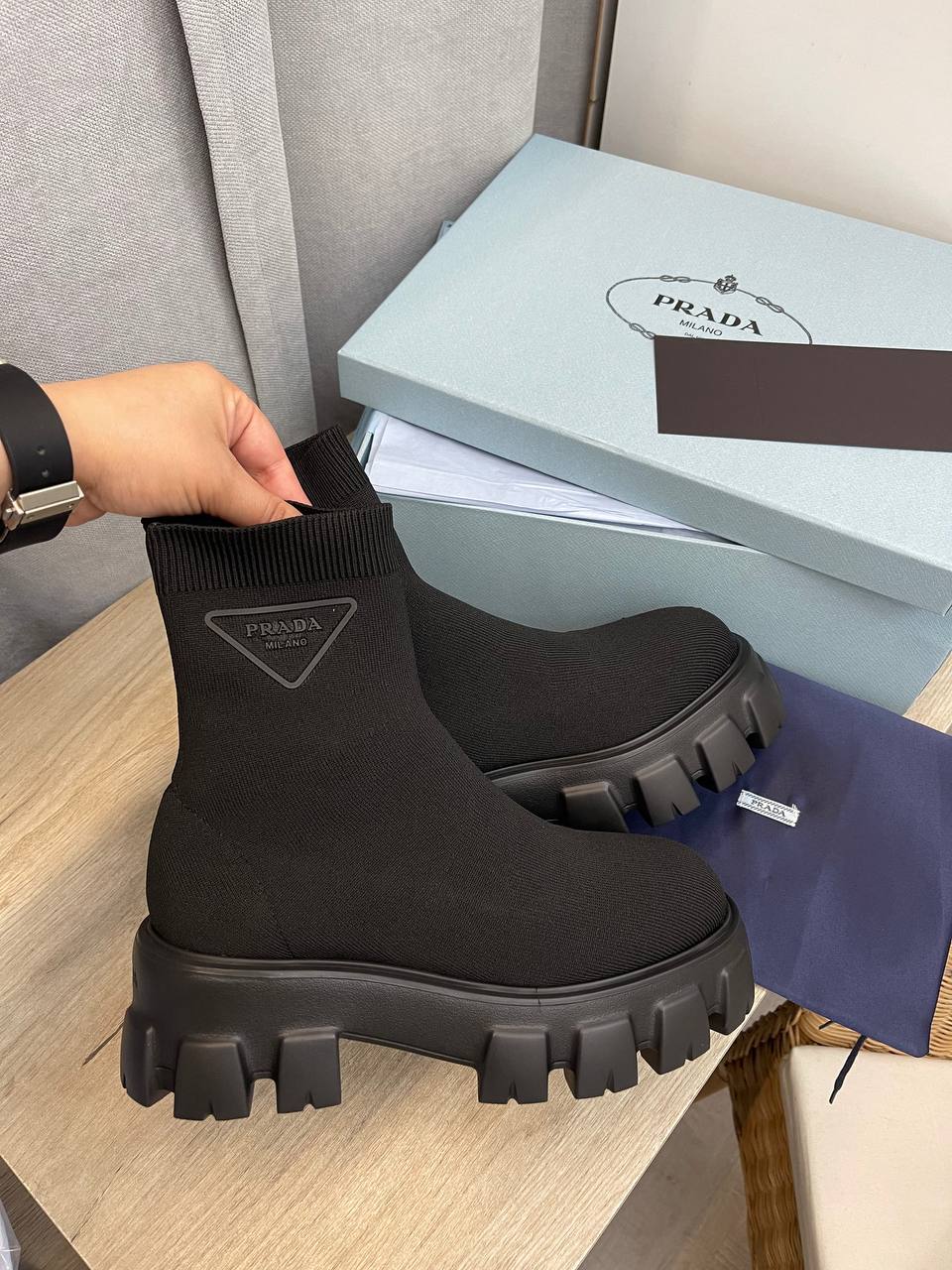 Ботинки черные премиальные Prada BP-39819 Ботинки черные премиальные Prada BP-39819