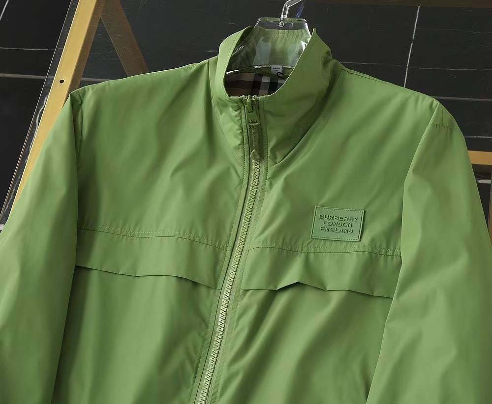 Ветровка для отдыха Burberry BP-28382 Ветровка для отдыха Burberry BP-28382