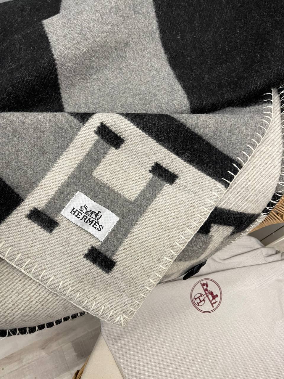 Плед Hermes BP-45575 уникальный стиль Плед Hermes BP-45575 уникальный стиль