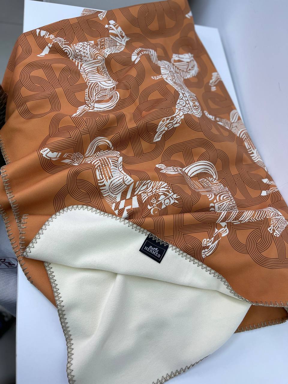 Hermes плед 200*180 см BP-26650 эксклюзив Hermes плед 200*180 см BP-26650 эксклюзив