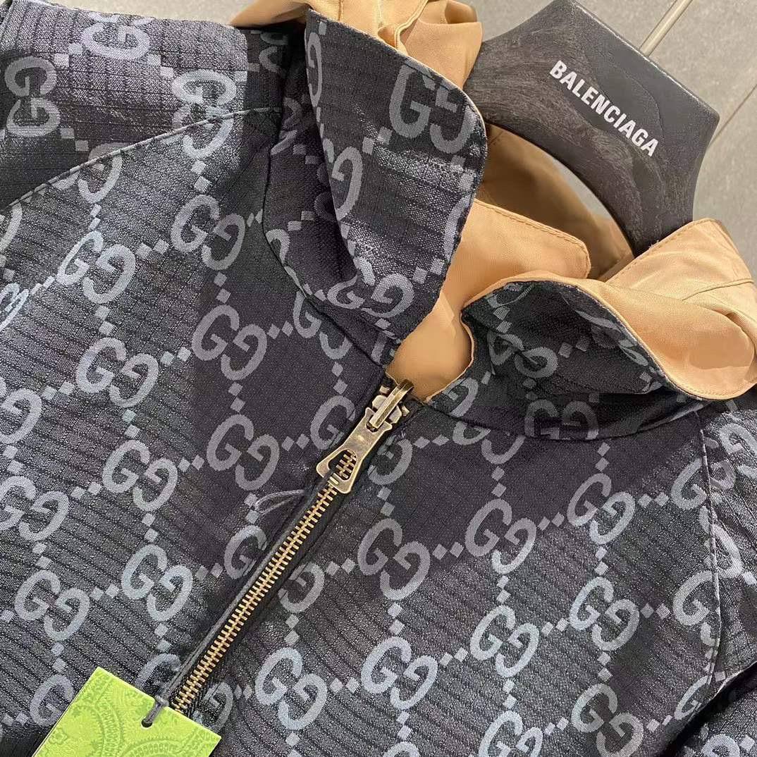Ветровка Gucci BP-53707 для стильного образа Ветровка Gucci BP-53707 для стильного образа