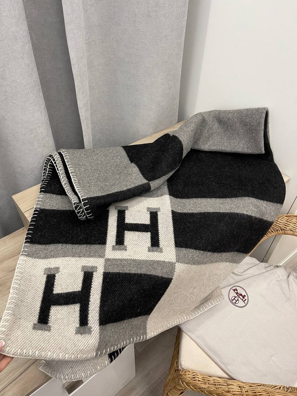 Плед Hermes BP-45575 уникальный стиль Плед Hermes BP-45575 уникальный стиль