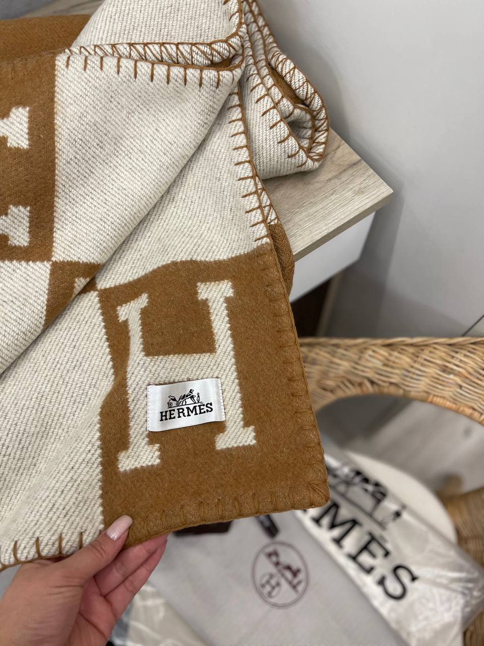 Плед Hermes BP-43367 эксклюзивное качество Плед Hermes BP-43367 эксклюзивное качество