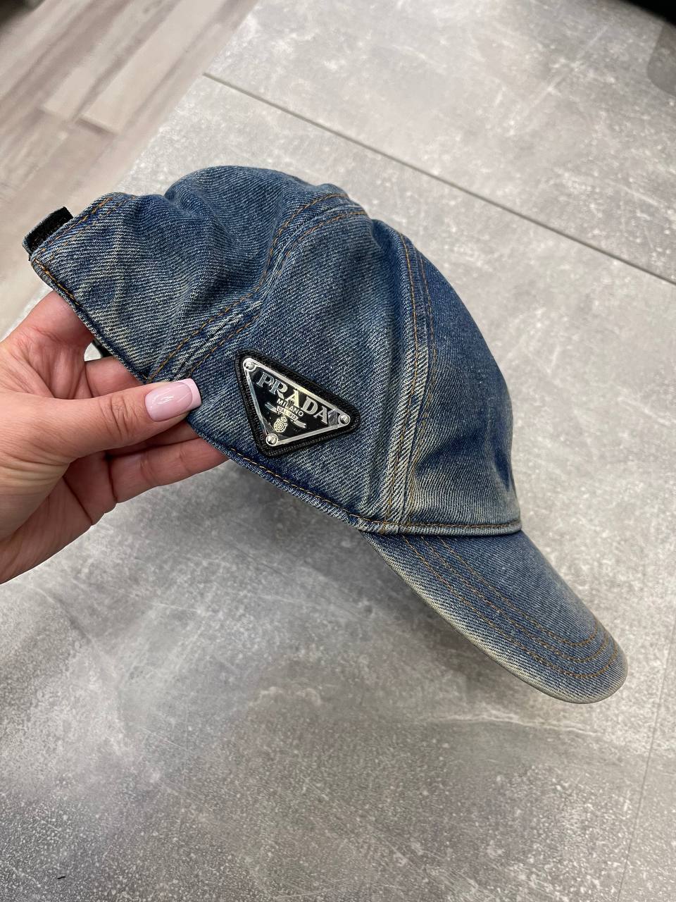 Бейсболка Prada BP-48807 Бейсболка Prada BP-48807