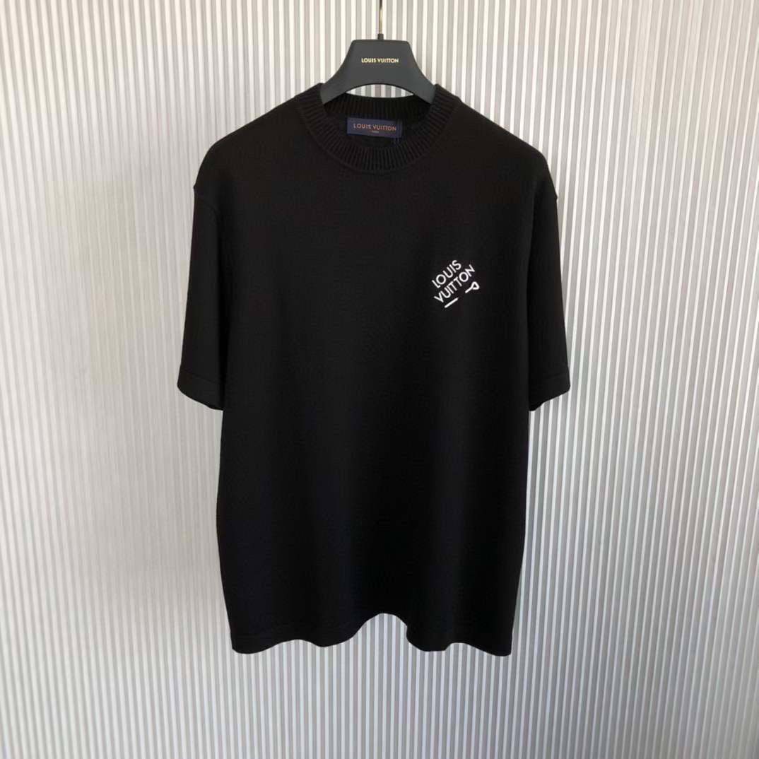 Футболка BP-27913 Louis Vuitton повседневная Футболка BP-27913 Louis Vuitton повседневная